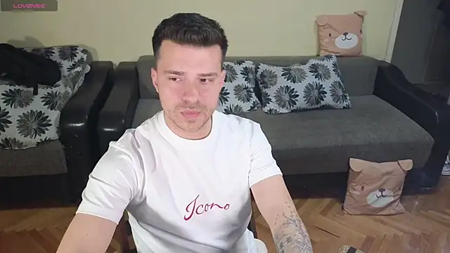 Snapshot of JohnnyStepBro chatting on 20, 3, 2025 JohnnyStepBro online show from 20, 3, 2025