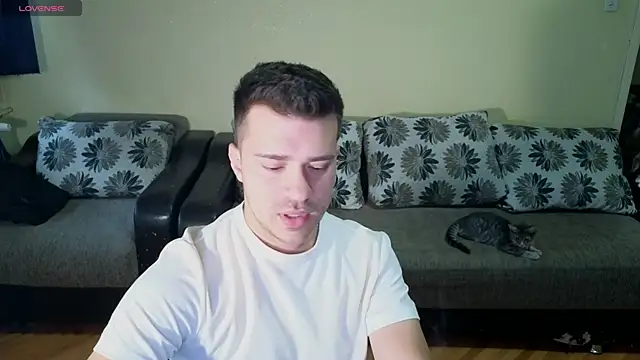 Snapshot of JohnnyStepBro chatting on 17, 9, 2025 JohnnyStepBro online show from 17, 9, 2025