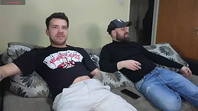 Snapshot of JohnnyStepBro chatting on 4, 1, 2025 JohnnyStepBro online show from 4, 1, 2025