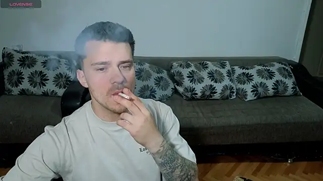 JohnnyStepBro online show from 28, 4, 2026