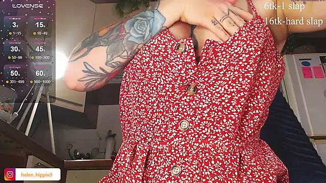 Snapshot of FoxRineHelen chatting on 2, 12, 2025 FoxRineHelen online show from 2, 12, 2025