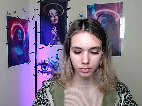  StAcY online show from 8, 10, 2025