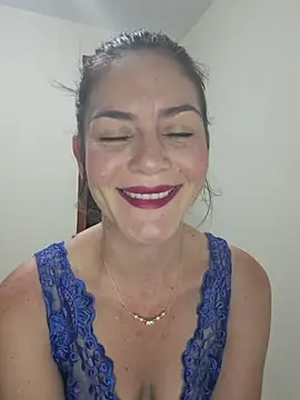 Snapshot of Hanny_24 chatting on 21, 10, 2025 Hanny 24 online show from 21, 10, 2025