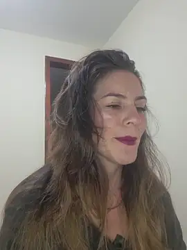 Snapshot of Hanny_24 chatting on 19, 10, 2025 Hanny 24 online show from 19, 10, 2025