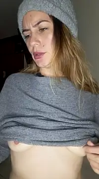 Snapshot of Hanny_24 chatting on 10, 3, 2025 Hanny 24 online show from 10, 3, 2025