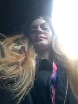 Snapshot of Hanny_24 chatting on 15, 3, 2025 Hanny 24 online show from 15, 3, 2025