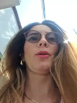 Snapshot of Hanny_24 chatting on 6, 3, 2025 Hanny 24 online show from 6, 3, 2025