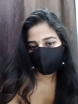 Lalisa sexy online show from 6, 5, 2026