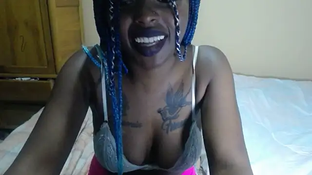 Snapshot of _Zooee chatting on 9, 2, 2025 Zooee online show from 9, 2, 2025