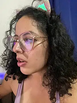 Snapshot of babyluna939 chatting on 21, 3, 2025 babyluna939 online show from 21, 3, 2025