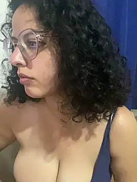 Snapshot of babyluna939 chatting on 3, 3, 2025 babyluna939 online show from 3, 3, 2025