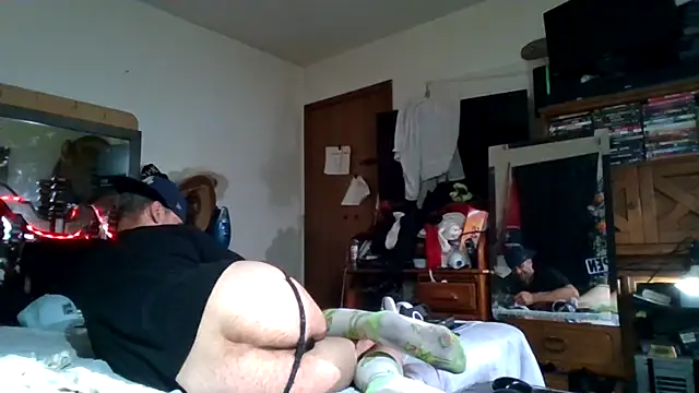 Snapshot of slinginbigD chatting on 18, 5, 2026 slinginbigD online show from 18, 5, 2026