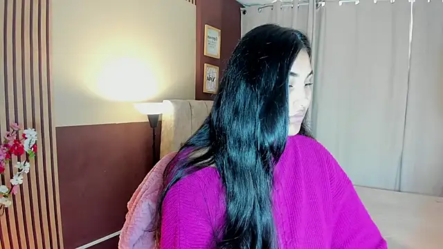 Little Ivy online show from 18, 3, 2026