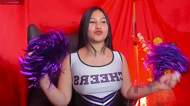 Little Ivy online show from 29, 1, 2025
