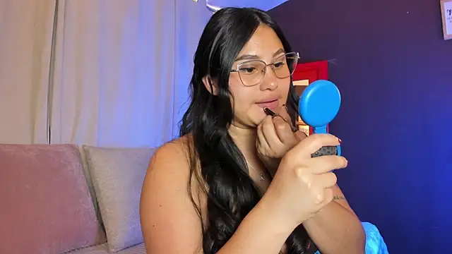 Little Ivy online show from 17, 2, 2026