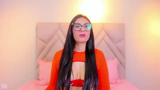 Isis Osman online show from 12, 3, 2026