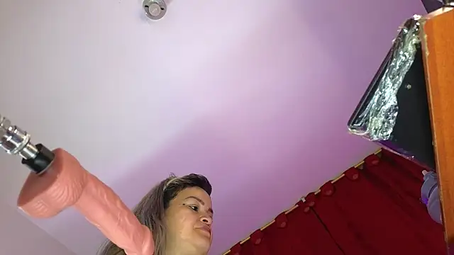 scarletteowens online show from 24, 4, 2026