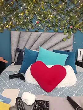 Grey Lorenz11 online show from 10, 3, 2026