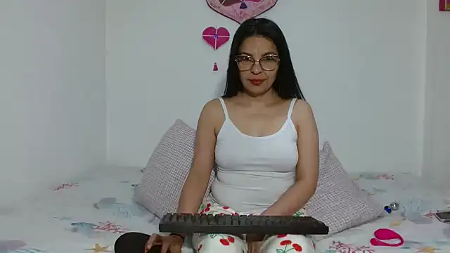 anybellucci43 online show from 2, 2, 2026