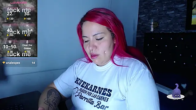 Bruja  Scarlata online show from 25, 2, 2025