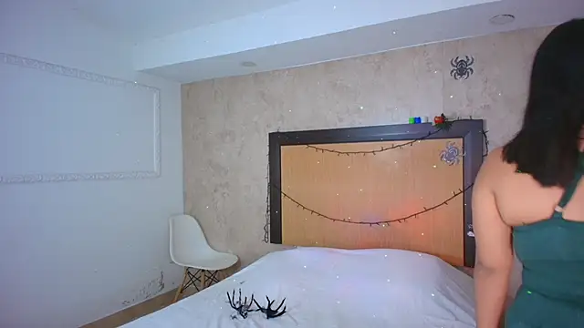 mialopez52 online show from 1, 11, 2025