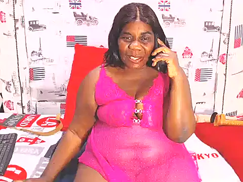 Honeybumsx32 online show from 18, 3, 2025