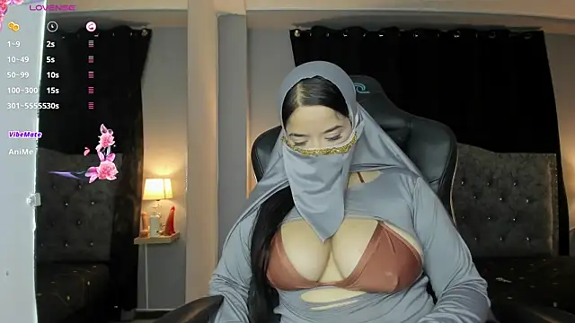 Snapshot of janna_isa chatting on 2, 5, 2026 janna isa online show from 2, 5, 2026