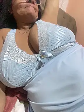 Snapshot of lomagata chatting on 13, 5, 2026 lomagata online show from 13, 5, 2026