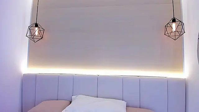 valerysantos  online show from 11, 2, 2026