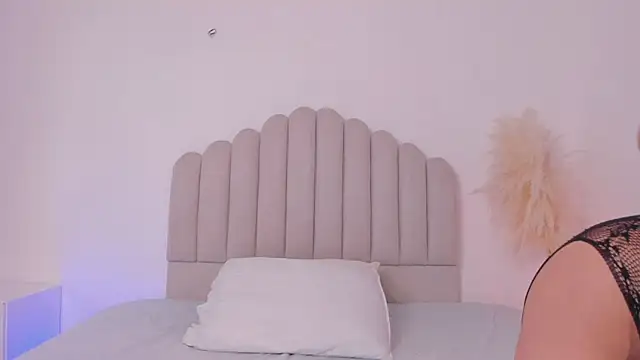 Snapshot of valerysantos_ chatting on 13, 7, 2026 valerysantos online show from 13, 7, 2026