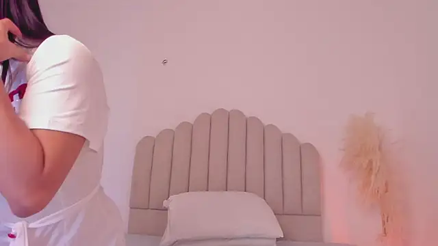 Snapshot of valerysantos_ chatting on 24, 6, 2026 valerysantos online show from 24, 6, 2026