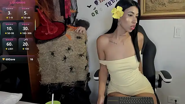 Wendy Marchall online show from 27, 10, 2025