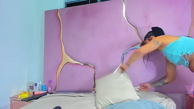 MelissaAndZeuss online show from 15, 1, 2025