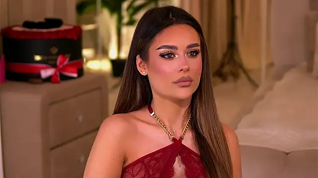 YasmineShaw online show from 13, 1, 2026