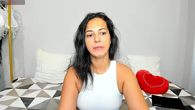 Linda Insatiable online show from 11, 7, 2026