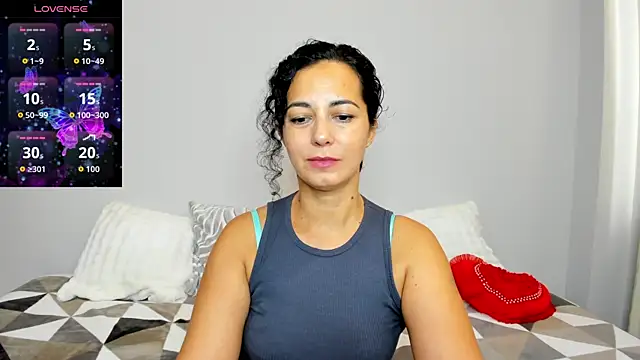 Linda Insatiable online show from 24, 7, 2026