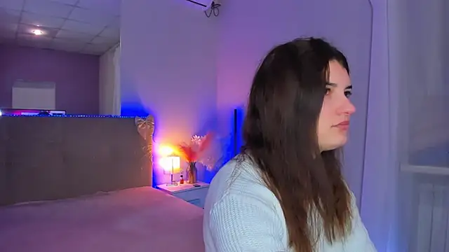 Laura Leee online show from 25, 2, 2026