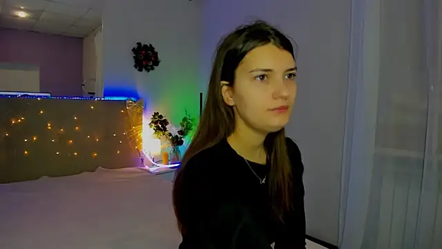 Laura Leee online show from 17, 12, 2025