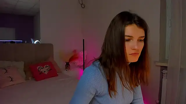 Laura Leee online show from 17, 2, 2025