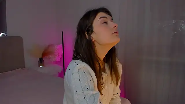 Laura Leee online show from 26, 2, 2025