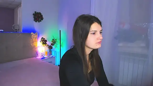 Laura Leee online show from 22, 12, 2025