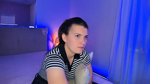 Laura Leee online show from 16, 5, 2026