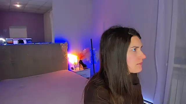 Laura Leee online show from 10, 2, 2026