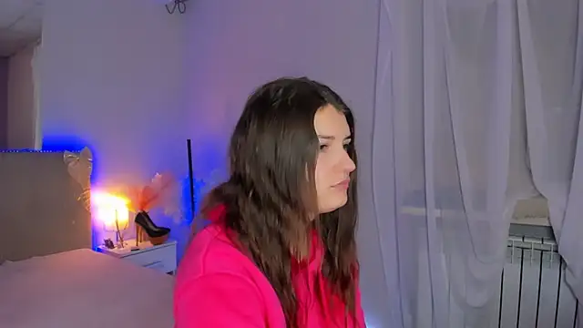 Laura Leee online show from 12, 2, 2026