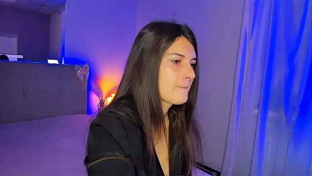 Laura Leee online show from 27, 5, 2026