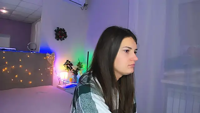 Laura Leee online show from 23, 12, 2025