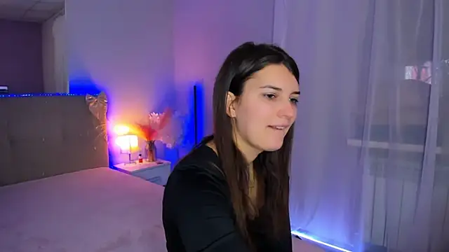 Laura Leee online show from 22, 2, 2026