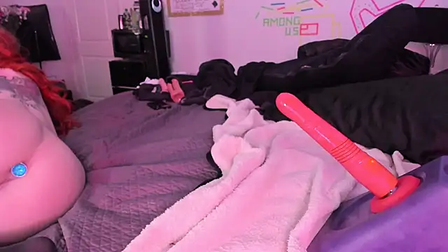 Midnightrose11 online show from 1, 3, 2025