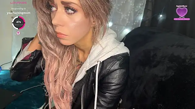 VeronicaRonnieTaylor online show from 2, 11, 2025