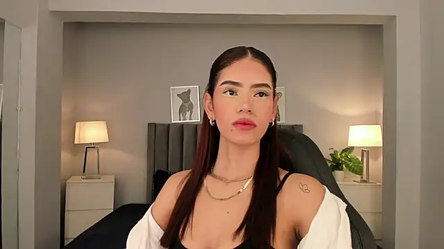 Snapshot of Madie__collins chatting on 19, 3, 2025 Madie collins online show from 19, 3, 2025